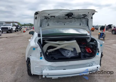 2024 Volvo S60 B5 Plus Dark Theme z USA, uszkodzony, nr VIN 7JRL12TL1RG300955